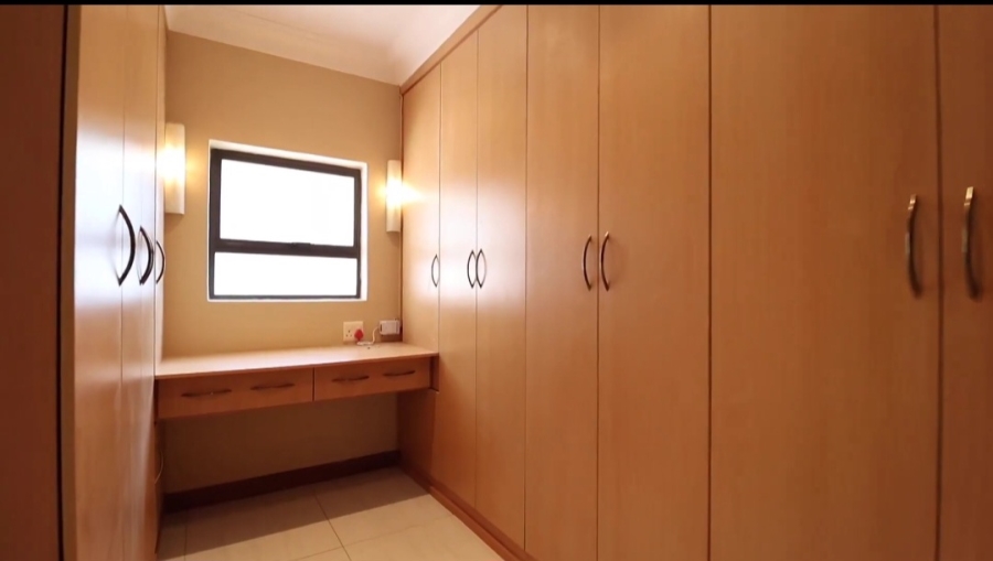 4 Bedroom Property for Sale in Ifafi North West